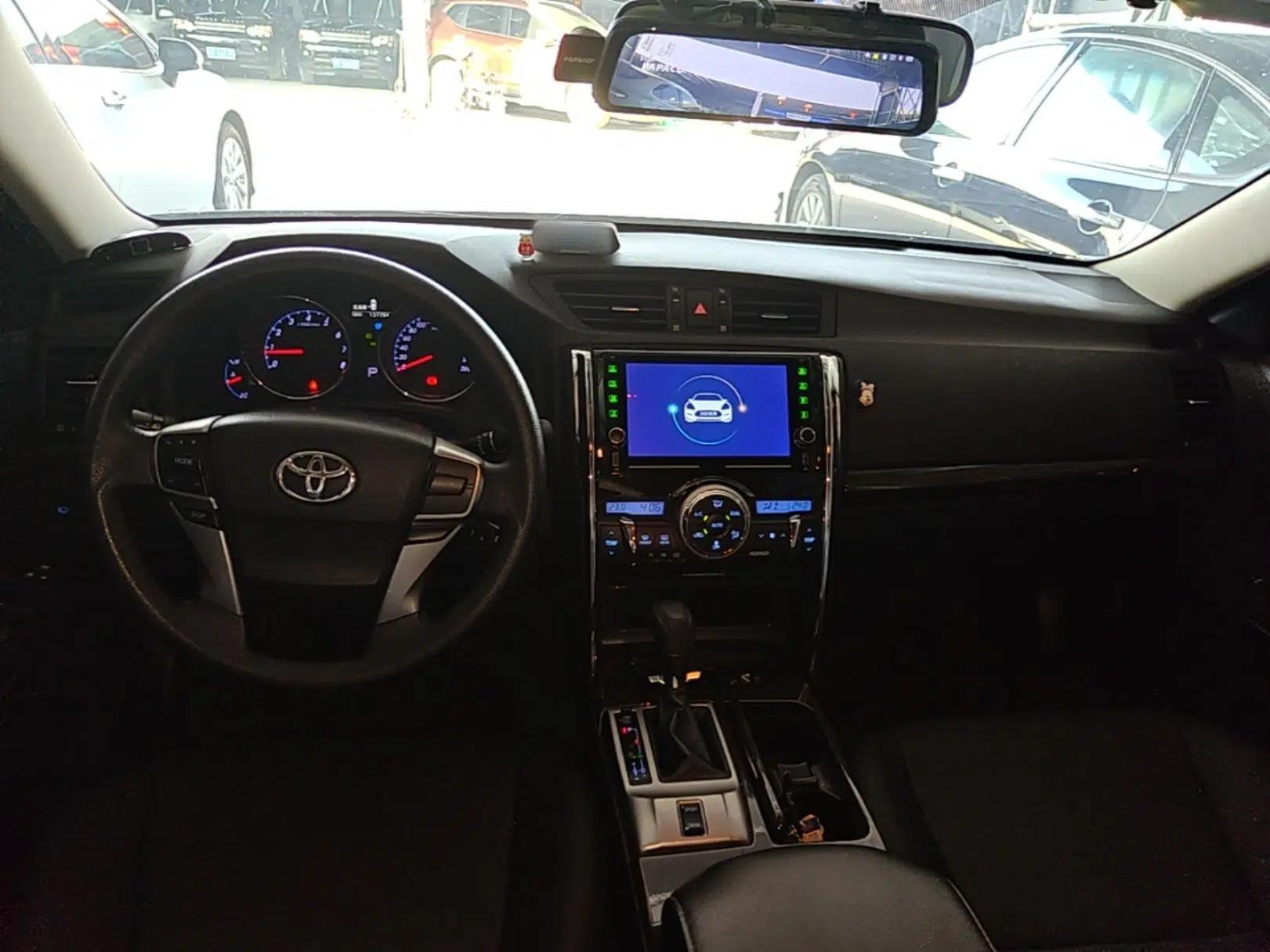 Toyota Reiz 2013 2.5S Elite Edition — миниатюра 12