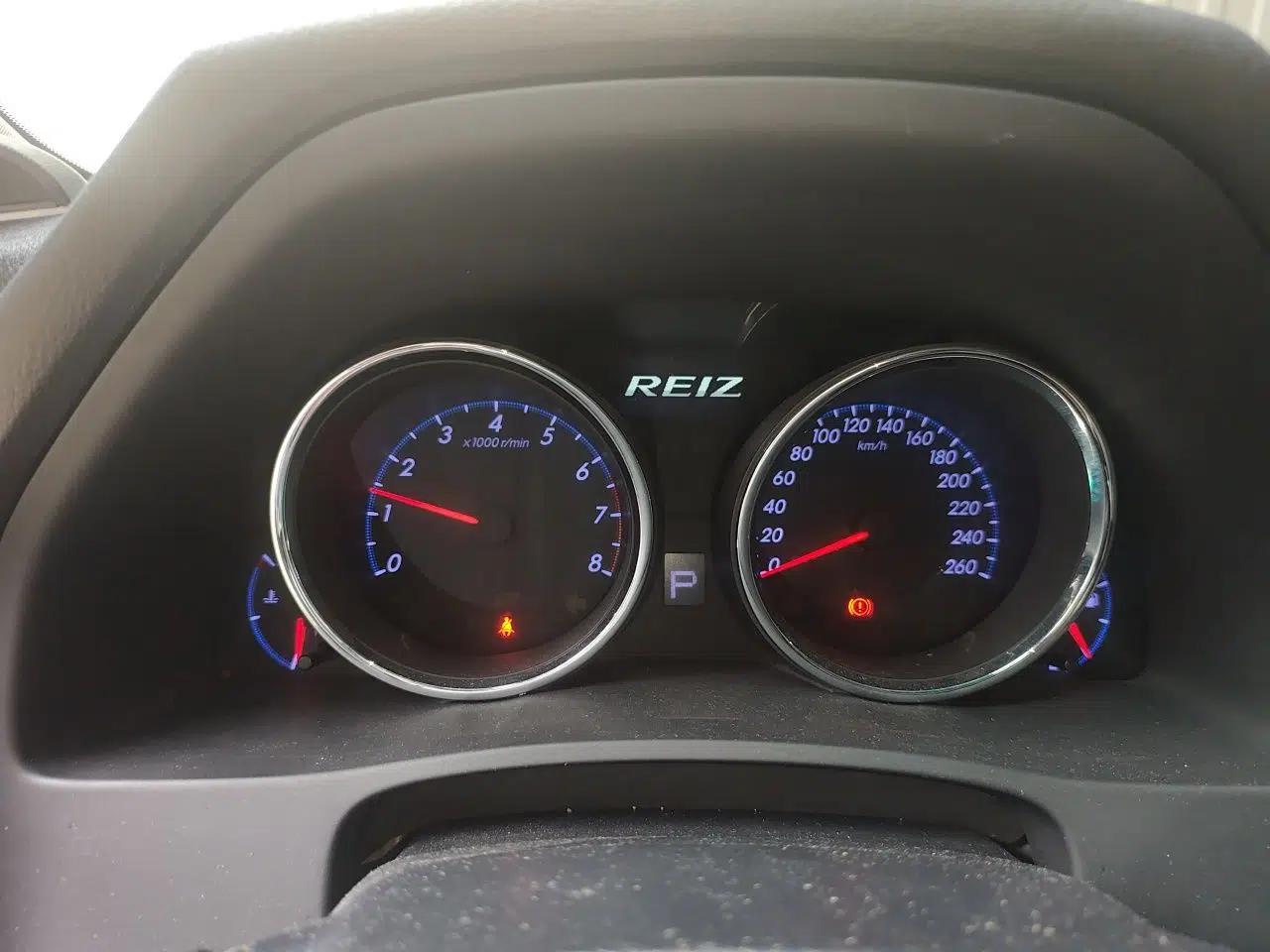 Toyota Reiz 2013 2.5S Elite Edition — миниатюра 12