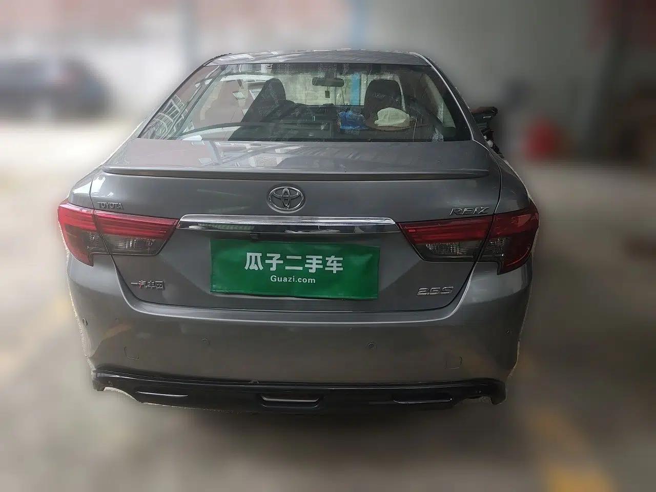 Toyota Reiz 2013 2.5S Elite Edition — миниатюра 5