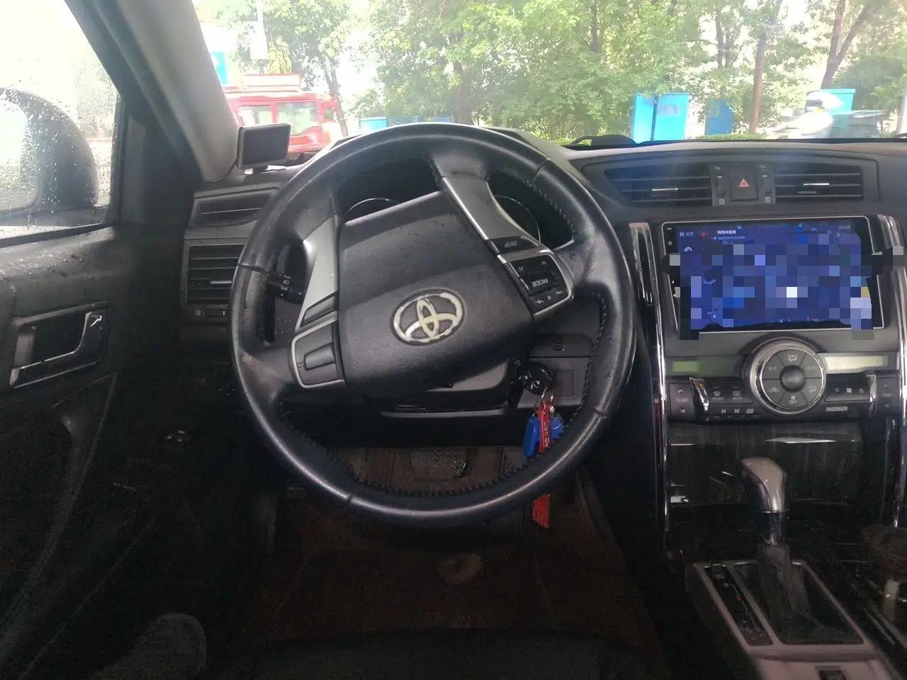 Toyota Reiz 2010 2.5V Fengdu Elite Edition — миниатюра 11