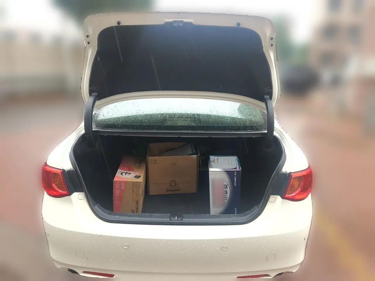 Toyota Reiz 2010 2.5V Fengdu Elite Edition — миниатюра 20
