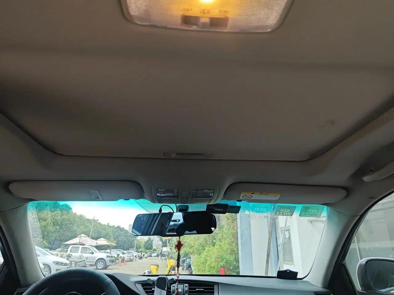 Toyota Reiz 2013 2.5V Shangrui Edition — миниатюра 19