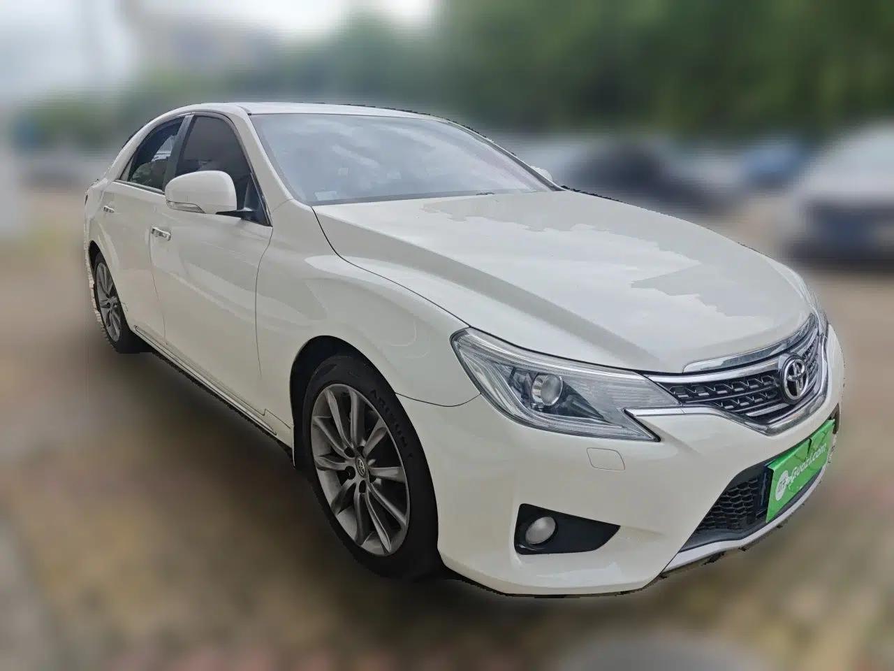Toyota Reiz 2013 2.5V Shangrui Edition — миниатюра 3