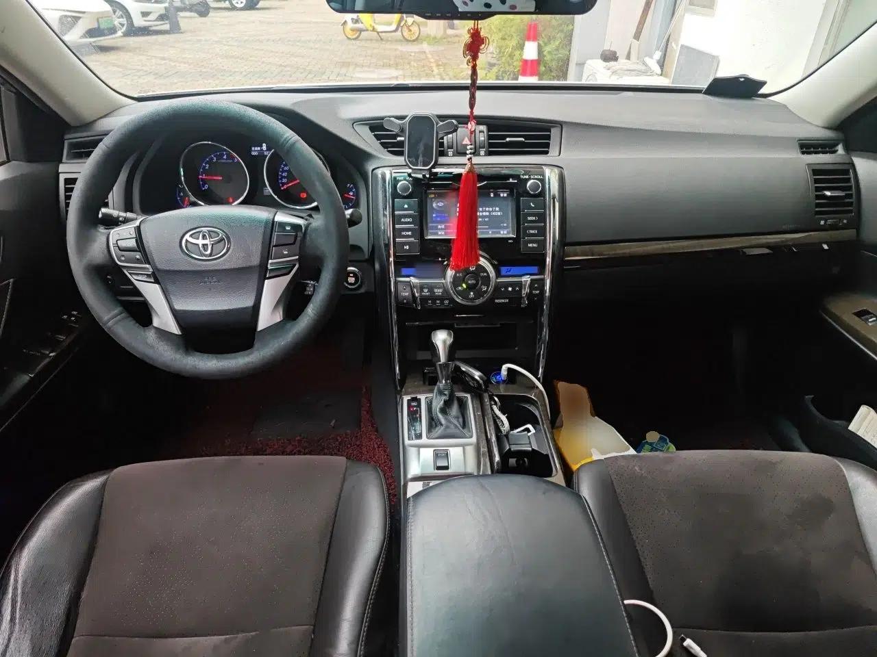 Toyota Reiz 2013 2.5V Shangrui Edition — миниатюра 10