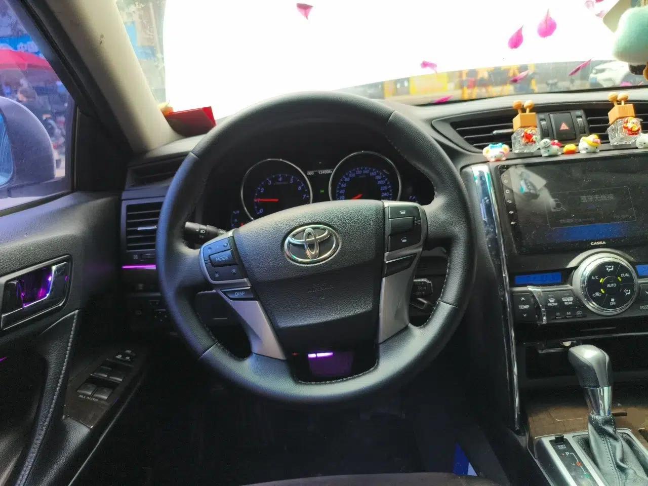Toyota Reiz 2013 2.5V Shangrui Edition — миниатюра 11