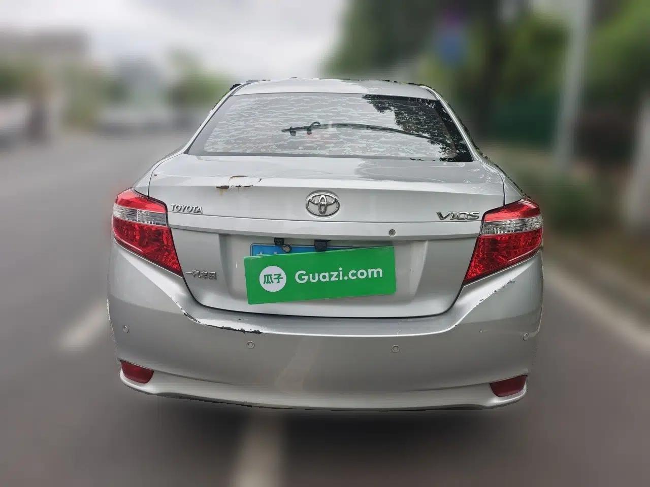 Toyota Vios 2014 1.5L Automatic ZhiZhen Edition — миниатюра 5