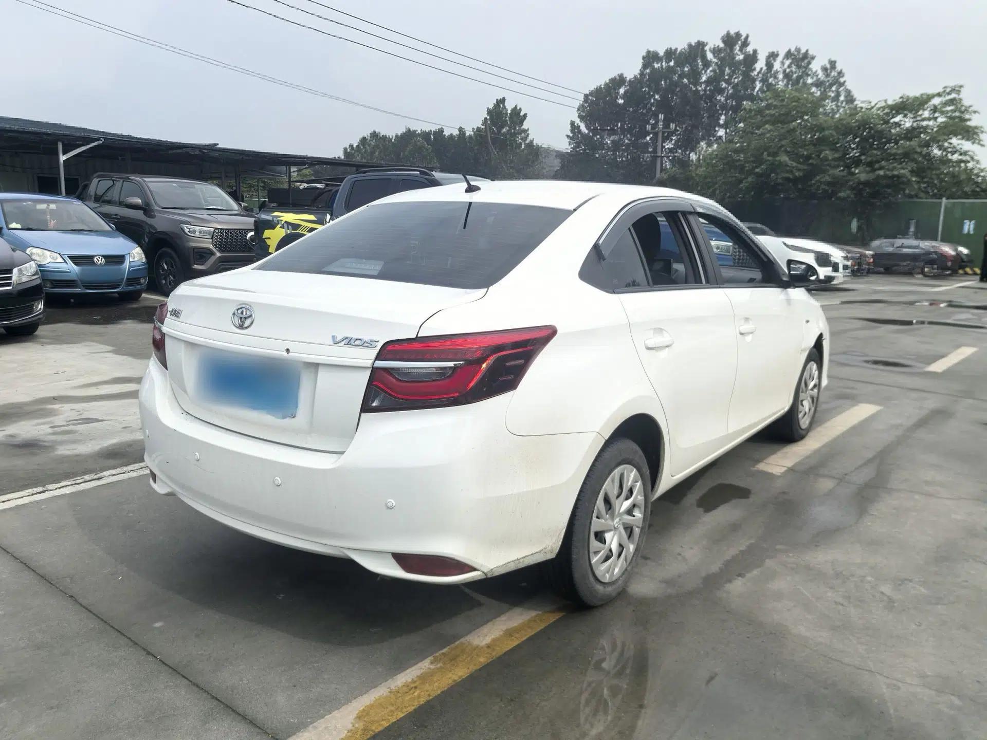 Toyota Vios 2021 1.5L Manual Trend Edition — миниатюра 7