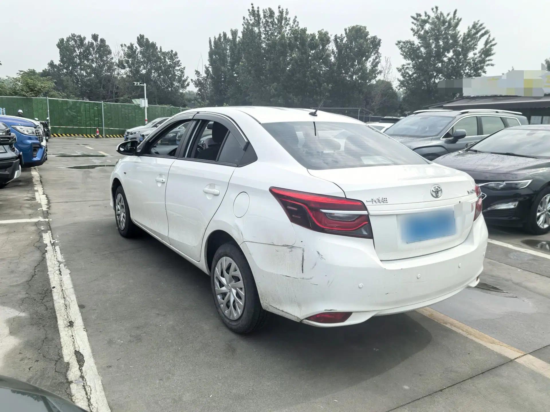 Toyota Vios 2021 1.5L Manual Trend Edition — миниатюра 8