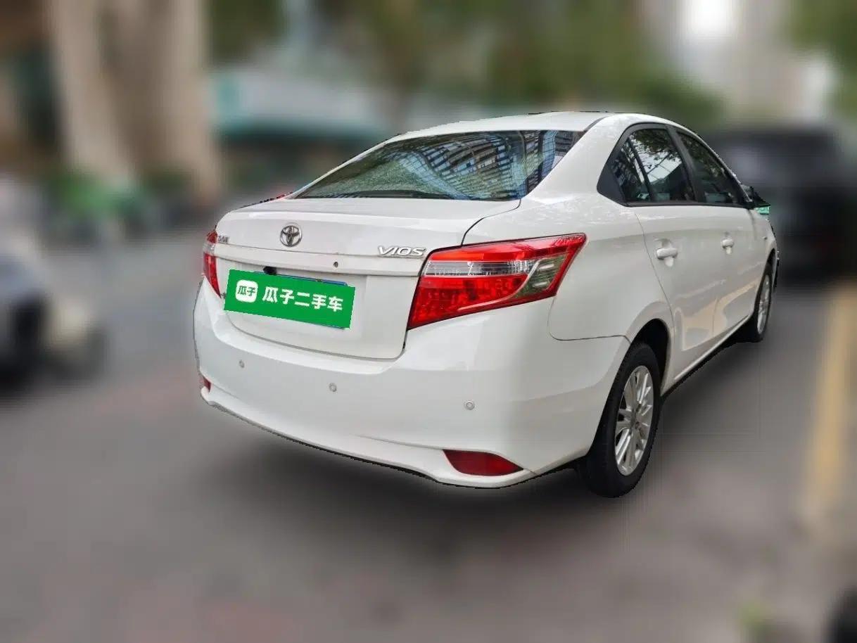 Toyota Vios 2014 1.5L Automatic ZhiZhen Edition — миниатюра 6
