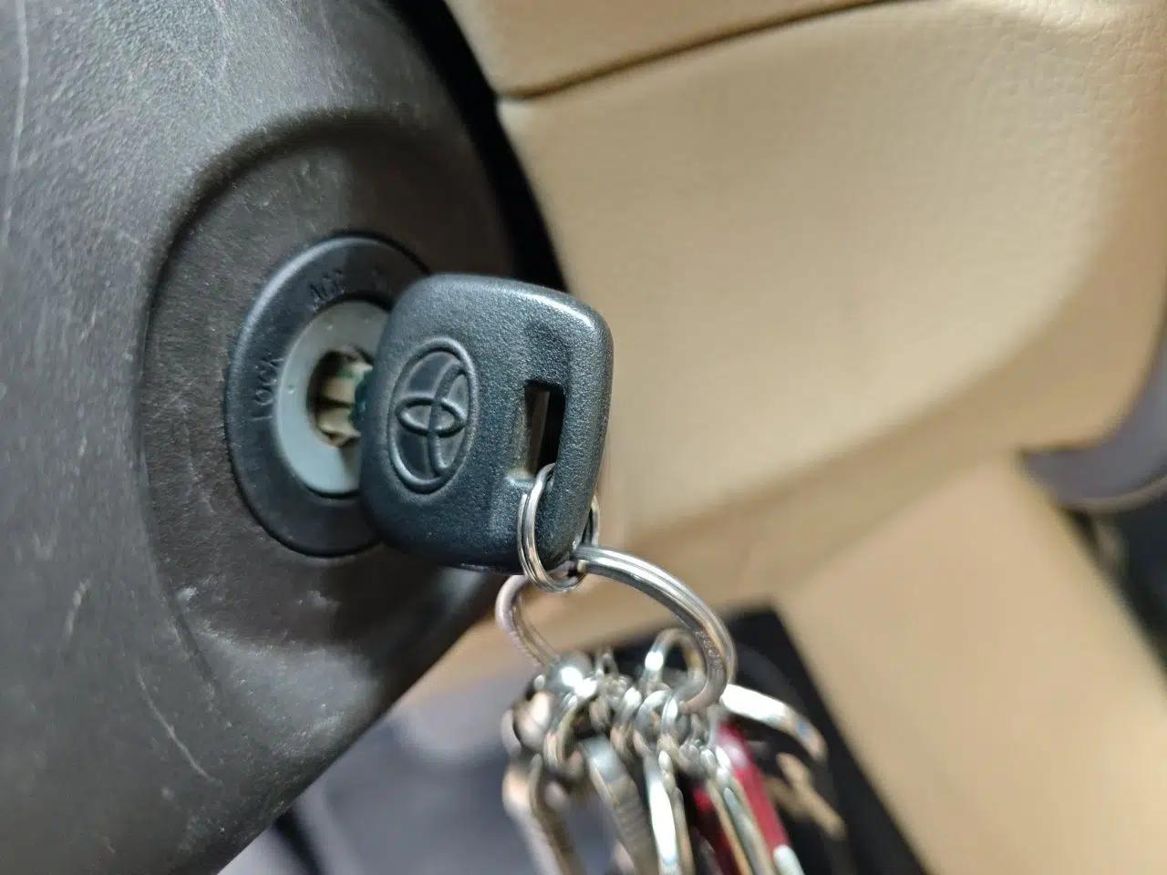 Toyota Vios 2014 1.5L Automatic ZhiZhen Edition — миниатюра 9