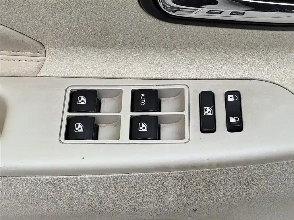 Ruicheng 2013 1.8T Automatic Premium Edition (National IV Emission Standard) — миниатюра 9