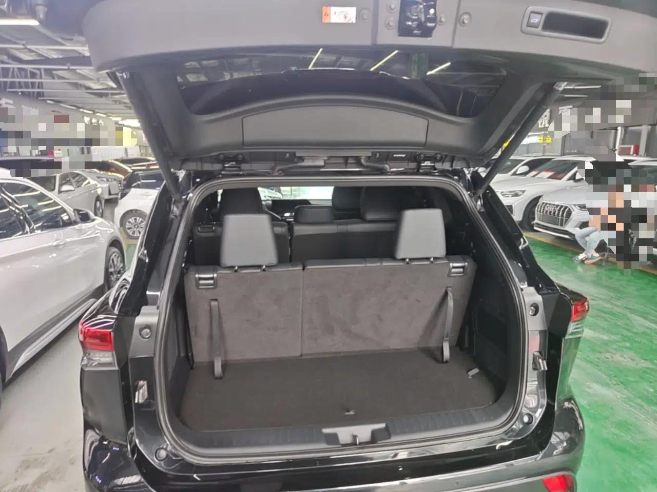 Toyota Crown Kluger 2022 2.0T Four-Wheel Drive Prestige Edition — миниатюра 22