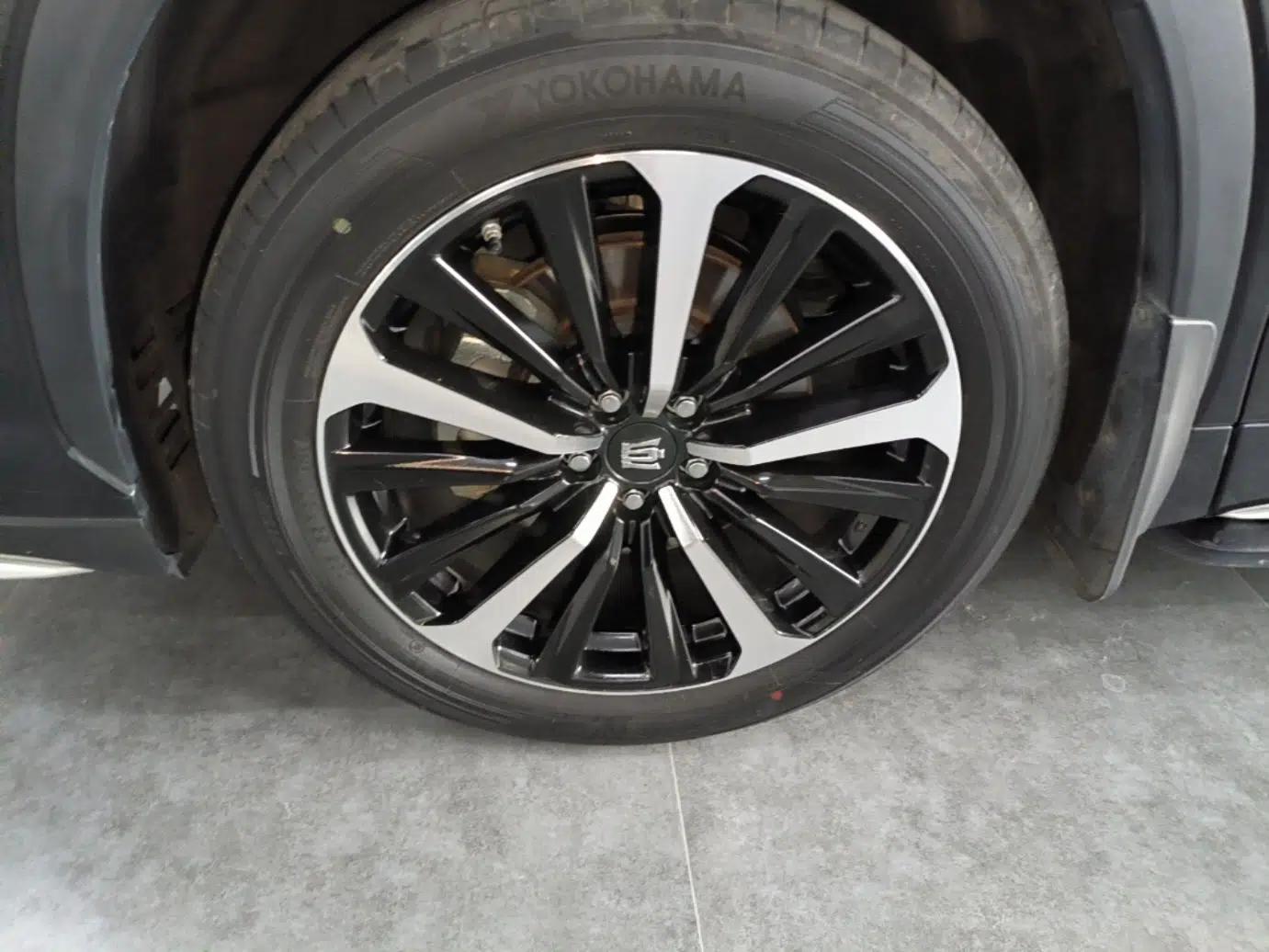 Toyota Crown Kluger 2021 2.5L HEV Four-Wheel Drive Premium Edition — миниатюра 8