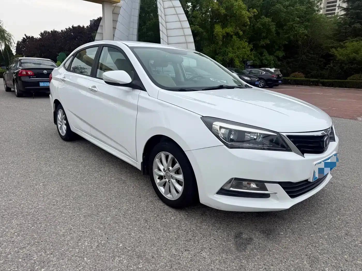 Yuexiang V7 2015 1.6L Manual Comfort Edition (National IV Emission Standard) — миниатюра 3