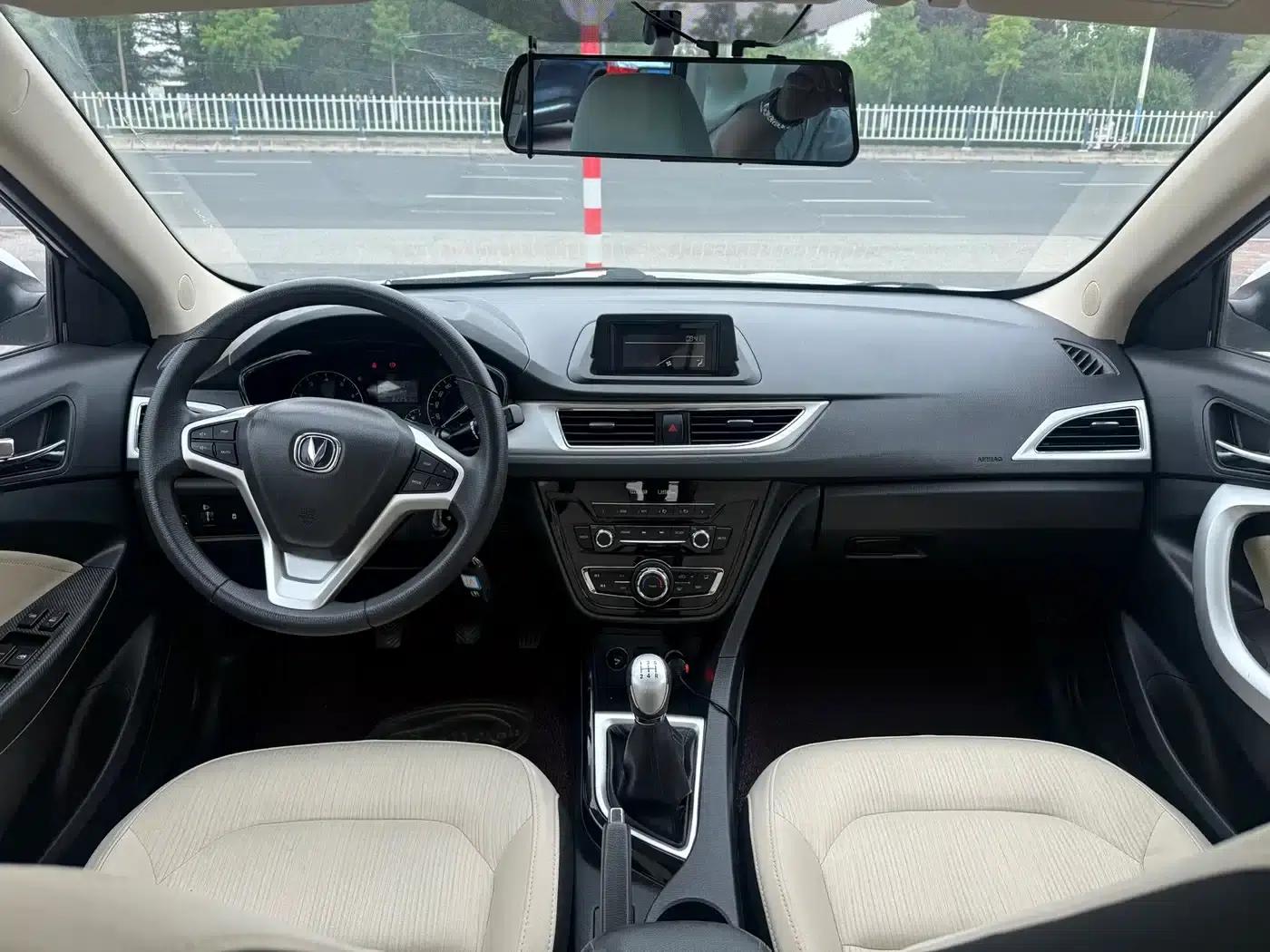 Yuexiang V7 2015 1.6L Manual Comfort Edition (National IV Emission Standard) — миниатюра 8