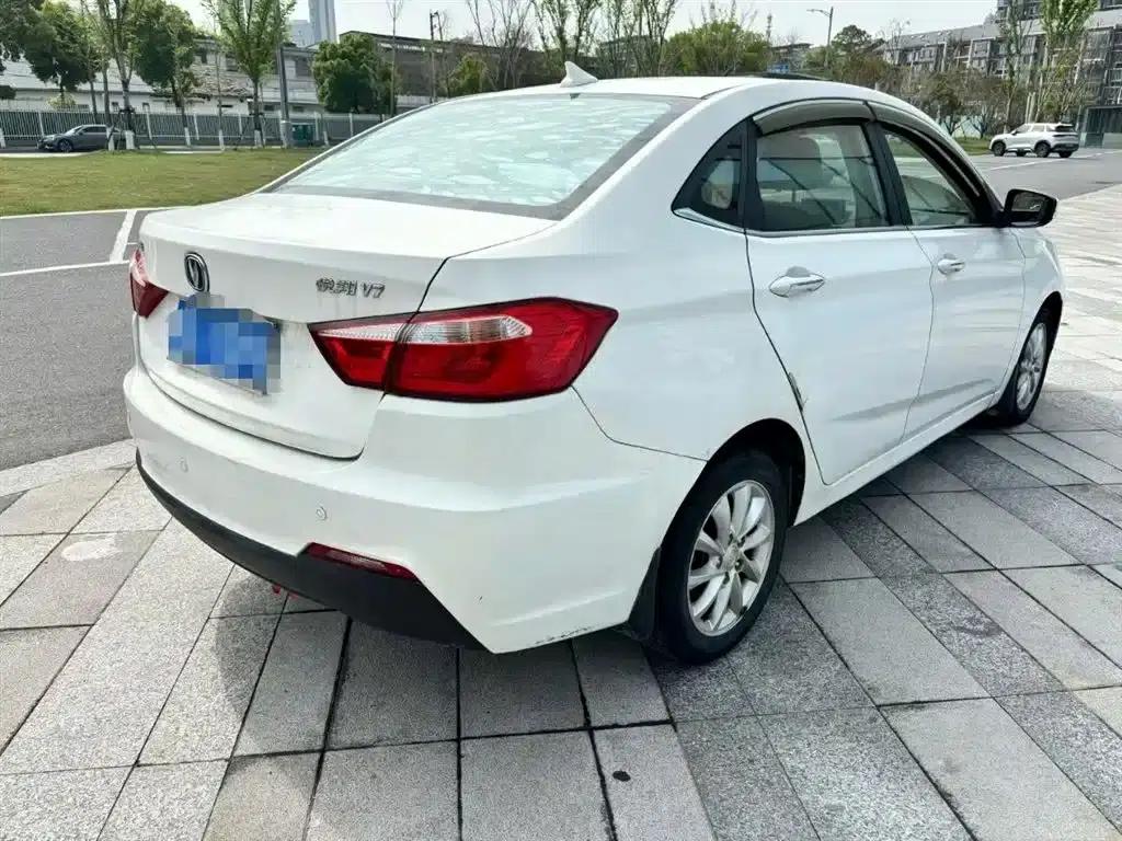 Yuexiang V7 2016 1.6L Manual Enjoyment Edition (National V Emission Standard) — миниатюра 2