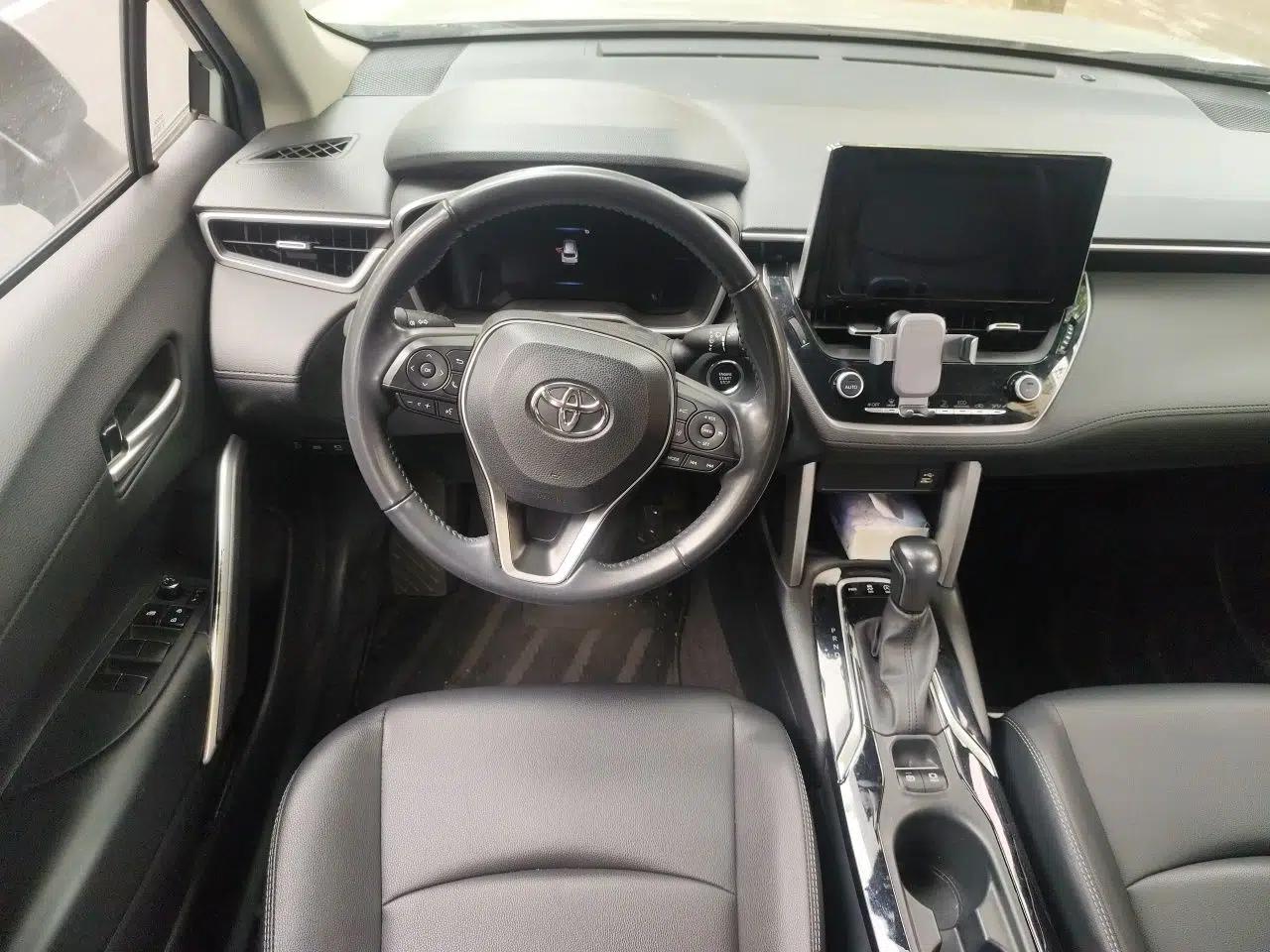Toyota Corolla Cross 2022 2.0L Flagship Edition — миниатюра 11