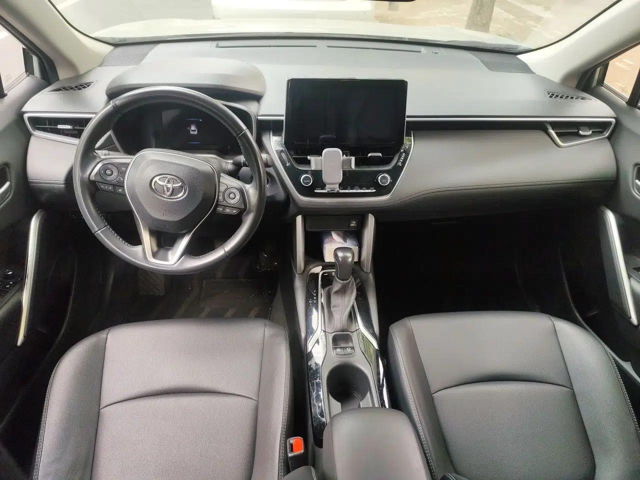 Toyota Corolla Cross 2022 2.0L Flagship Edition — миниатюра 10