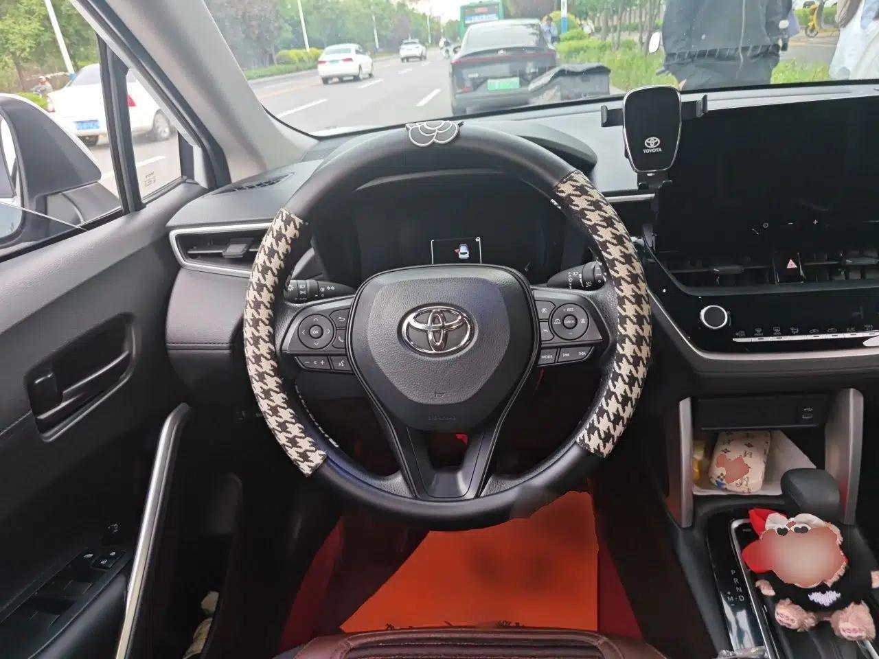 Toyota Corolla Cross 2023 2.0L Elite Edition — миниатюра 11