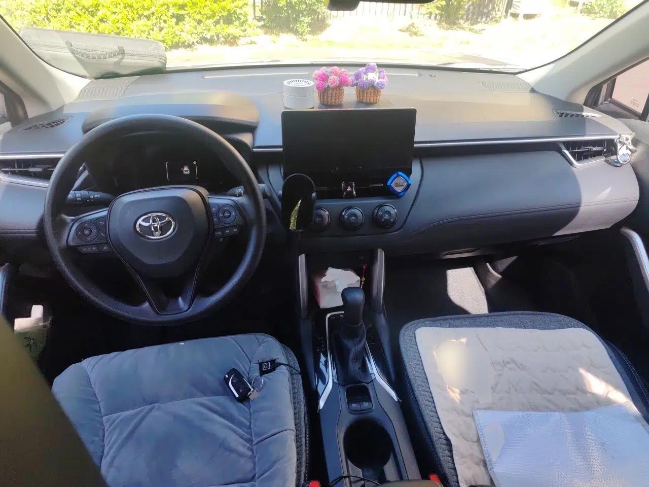 Toyota Corolla Cross 2024 2.0L Pioneer Edition — миниатюра 10