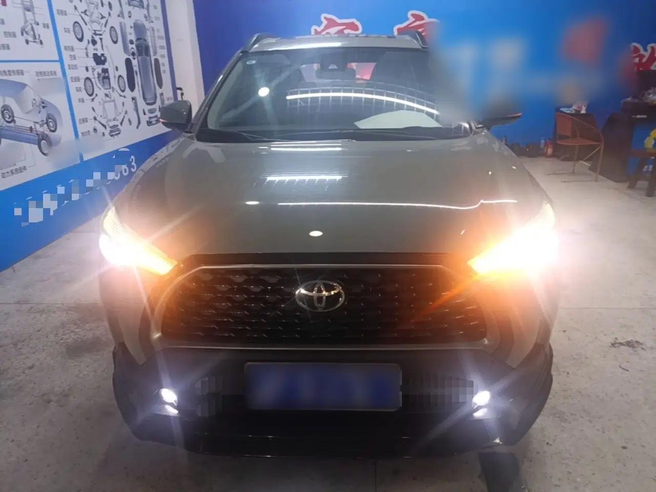 Toyota Corolla Cross 2022 2.0L Flagship Edition — миниатюра 2
