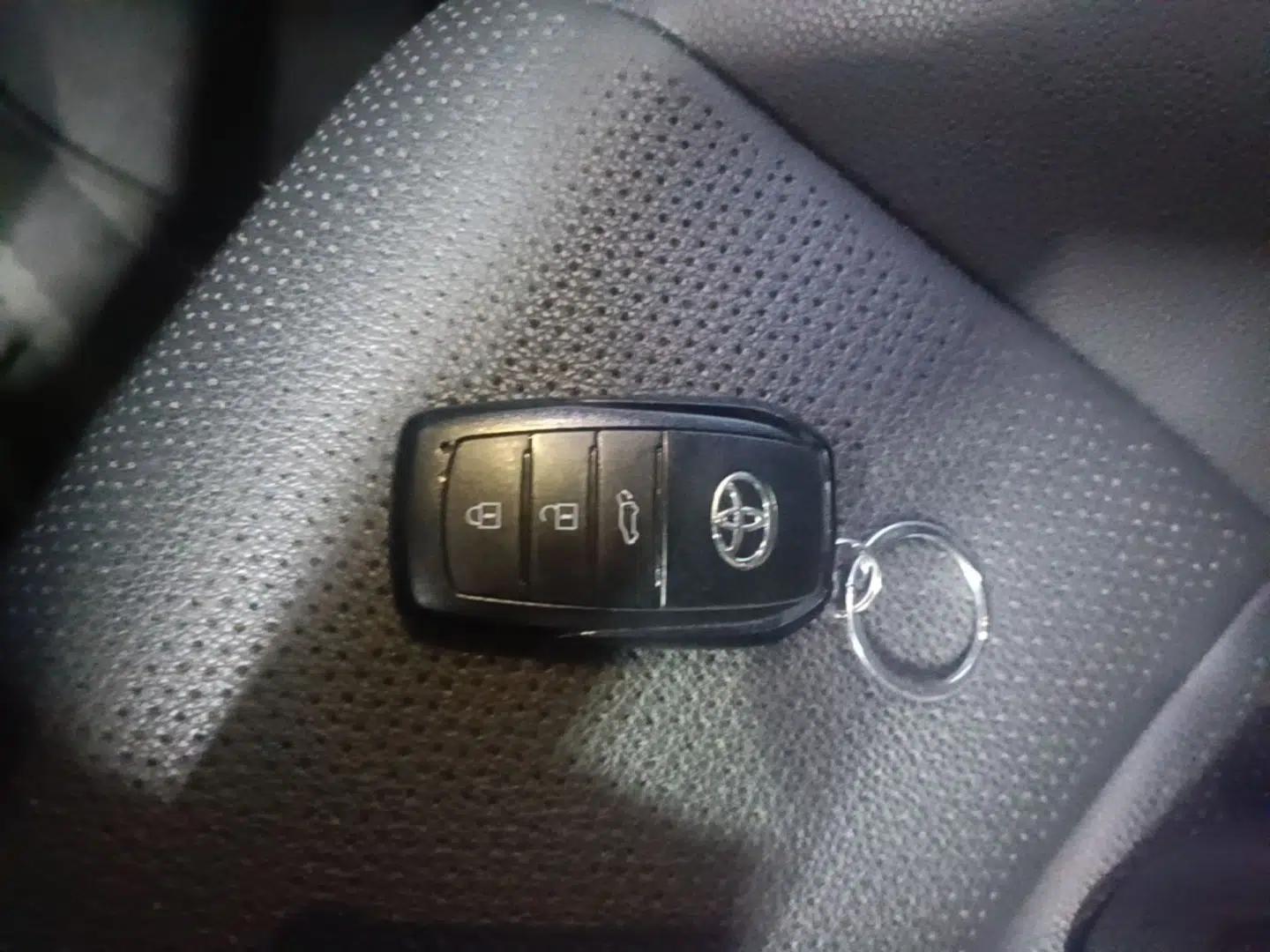 Toyota Corolla Cross 2022 2.0L Flagship Edition — миниатюра 12