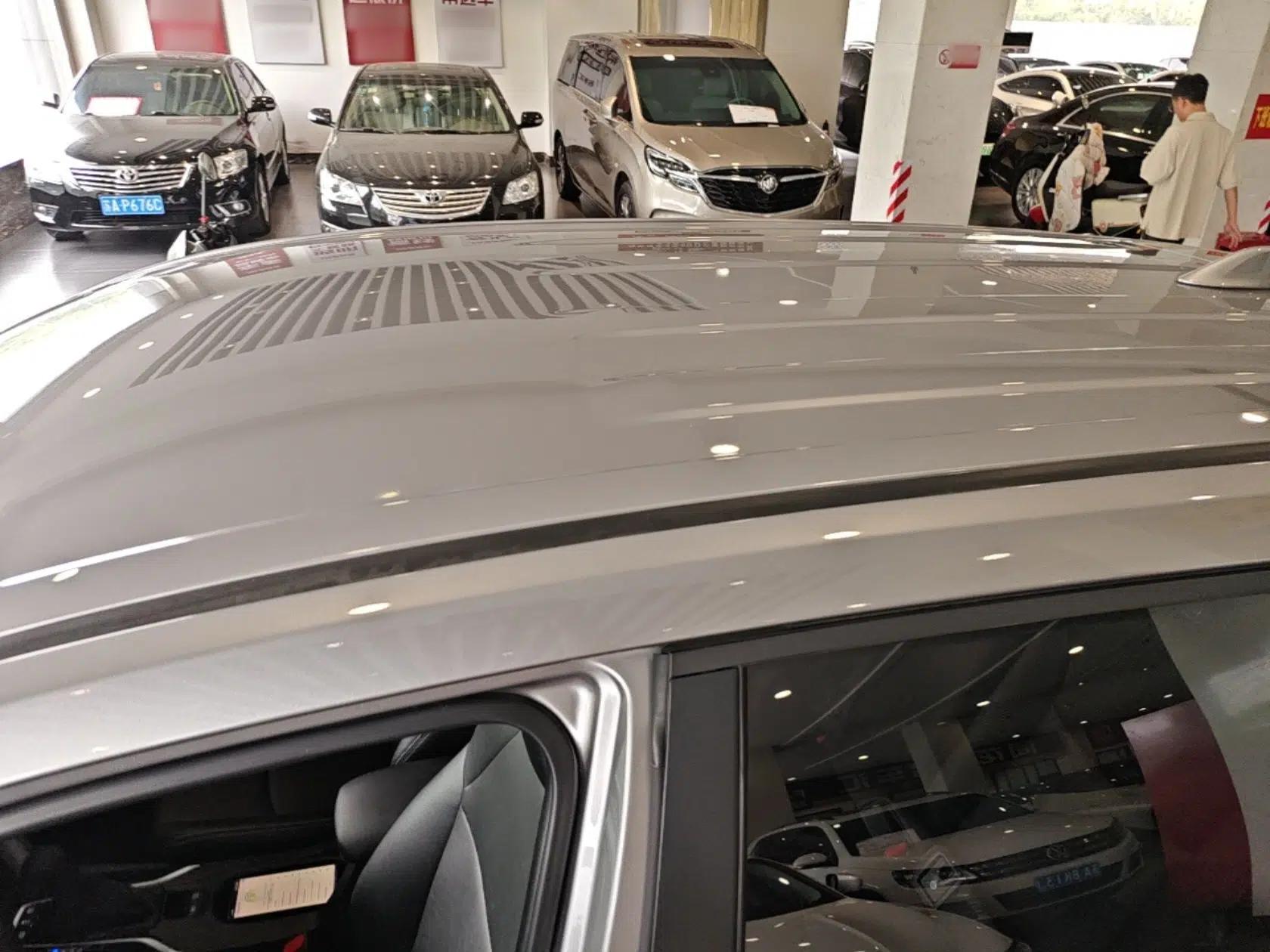 Toyota Corolla Cross 2023 Dual-Motor 2.0L Pioneer Edition — миниатюра 11