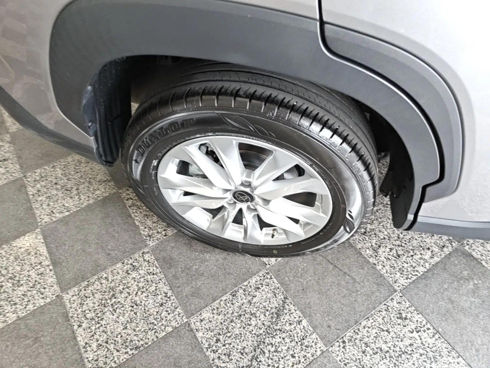 Toyota Corolla Cross 2023 Dual-Motor 2.0L Pioneer Edition — миниатюра 10