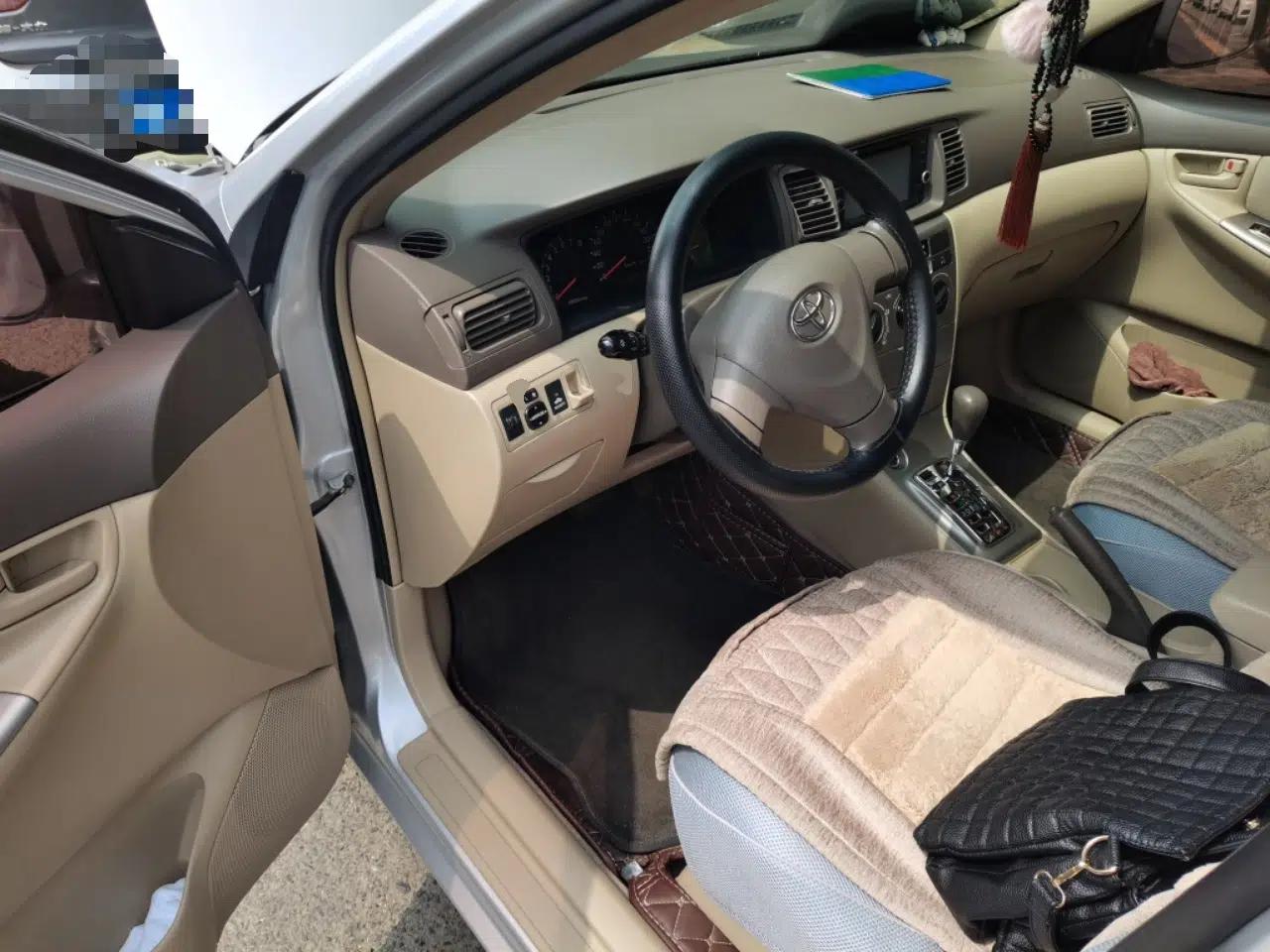 Toyota Corolla EX 2011 1.6L Automatic Classic Edition — миниатюра 17