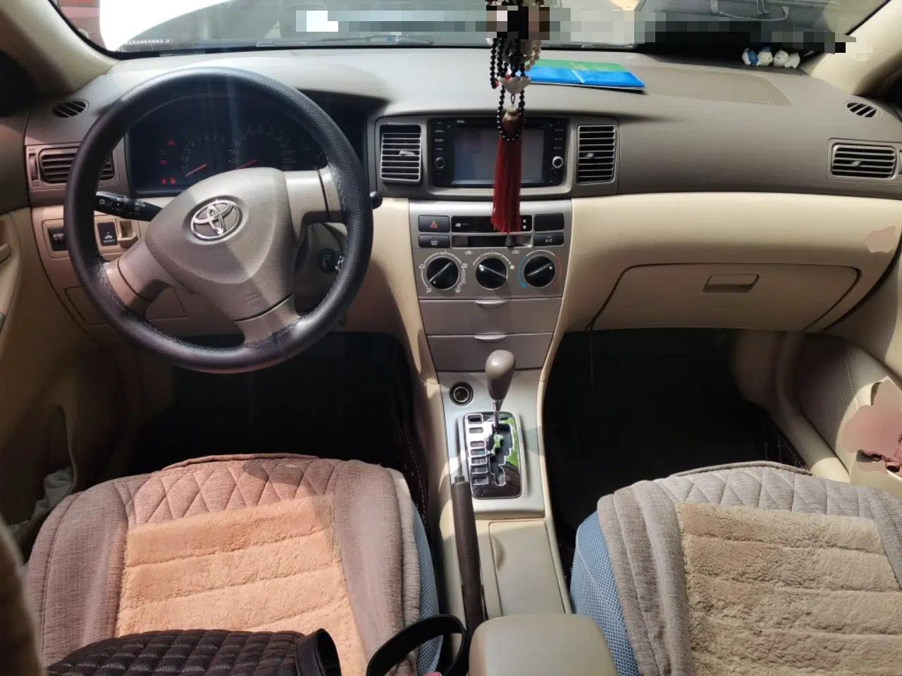 Toyota Corolla EX 2011 1.6L Automatic Classic Edition — миниатюра 10