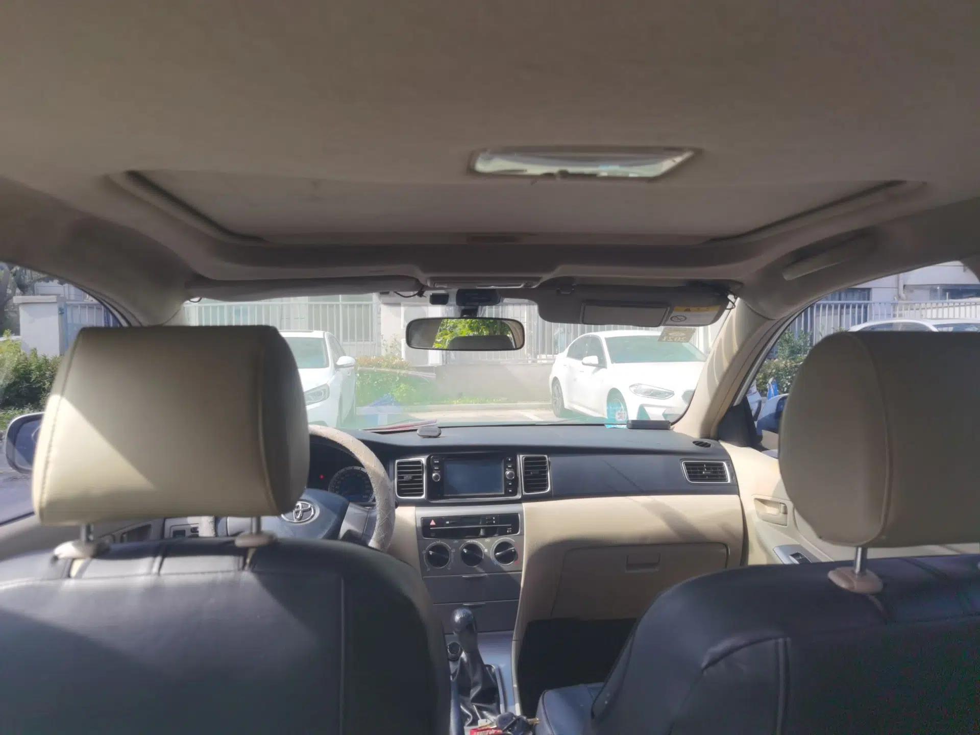 Toyota Corolla EX 2013 1.6L Manual Luxury Edition — миниатюра 19