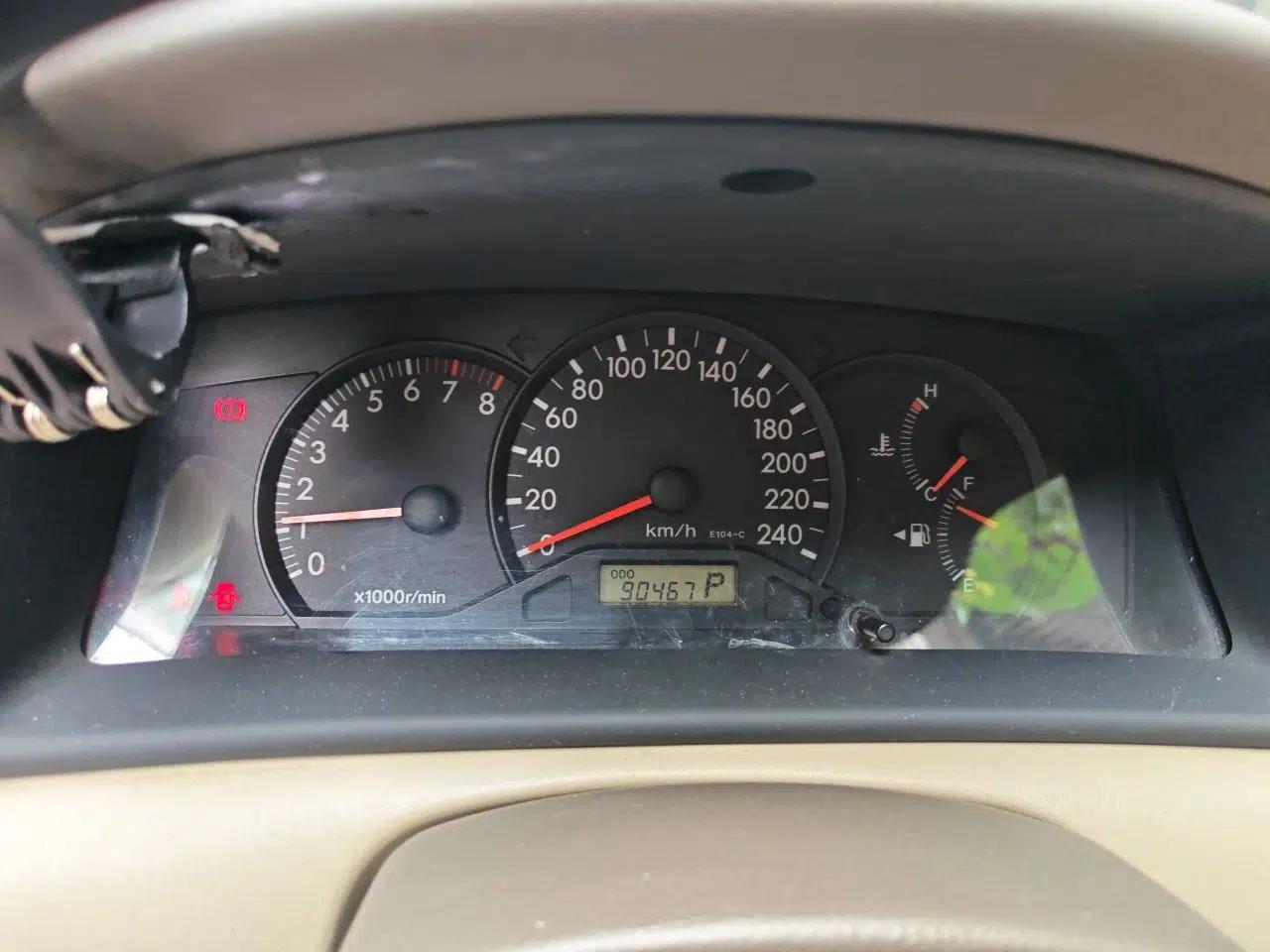 Toyota Corolla EX 2011 1.6L Automatic Classic Edition — миниатюра 12