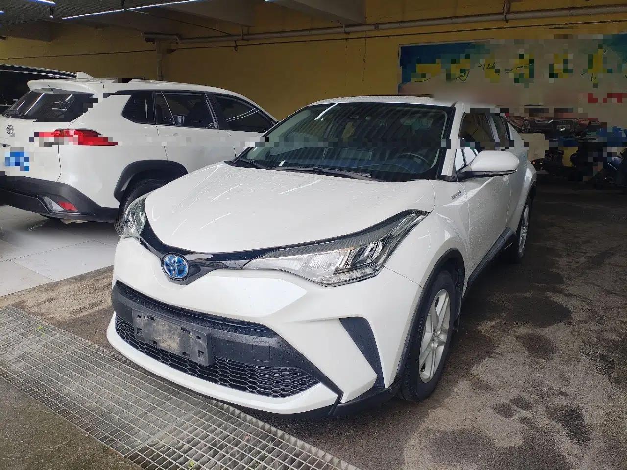 Toyota C-HR 2021 Dual-Motor 2.0L E-CVT Comfort Edition — миниатюра 1