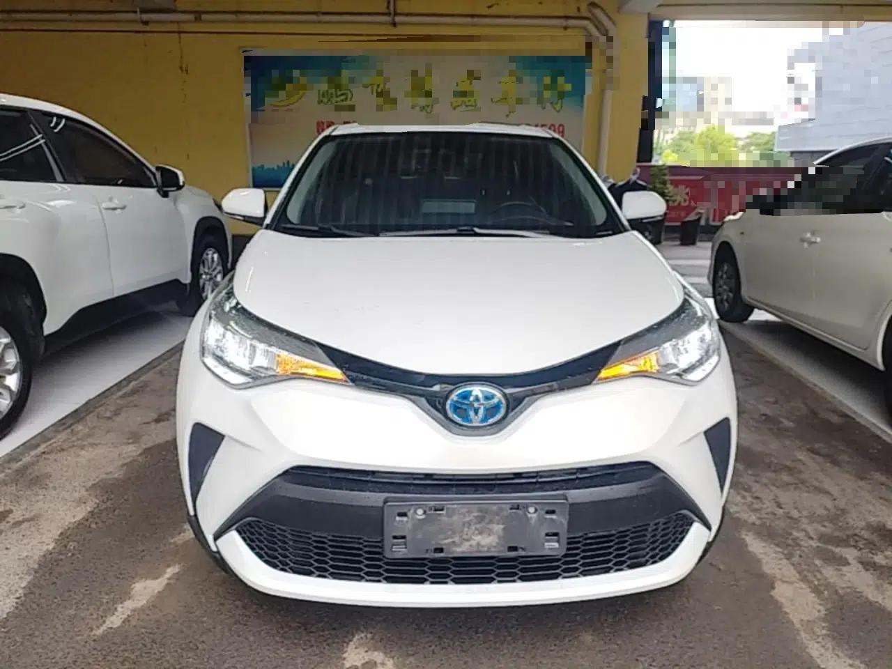 Toyota C-HR 2021 Dual-Motor 2.0L E-CVT Comfort Edition — миниатюра 2