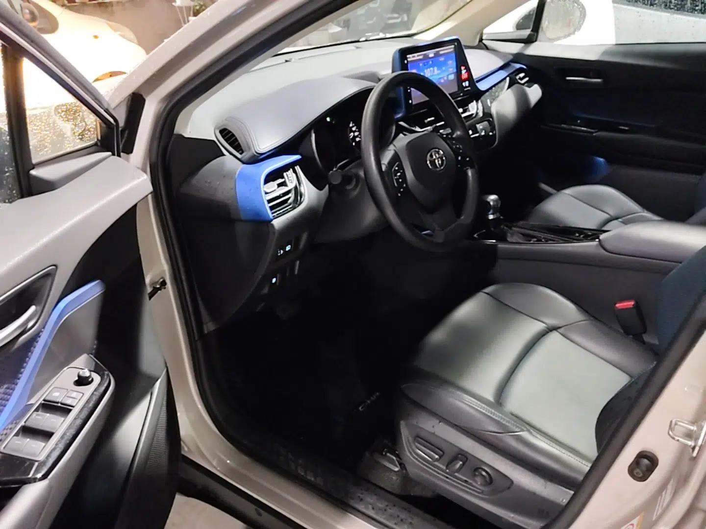 Toyota C-HR 2020 2.0L Leading Edition — миниатюра 19