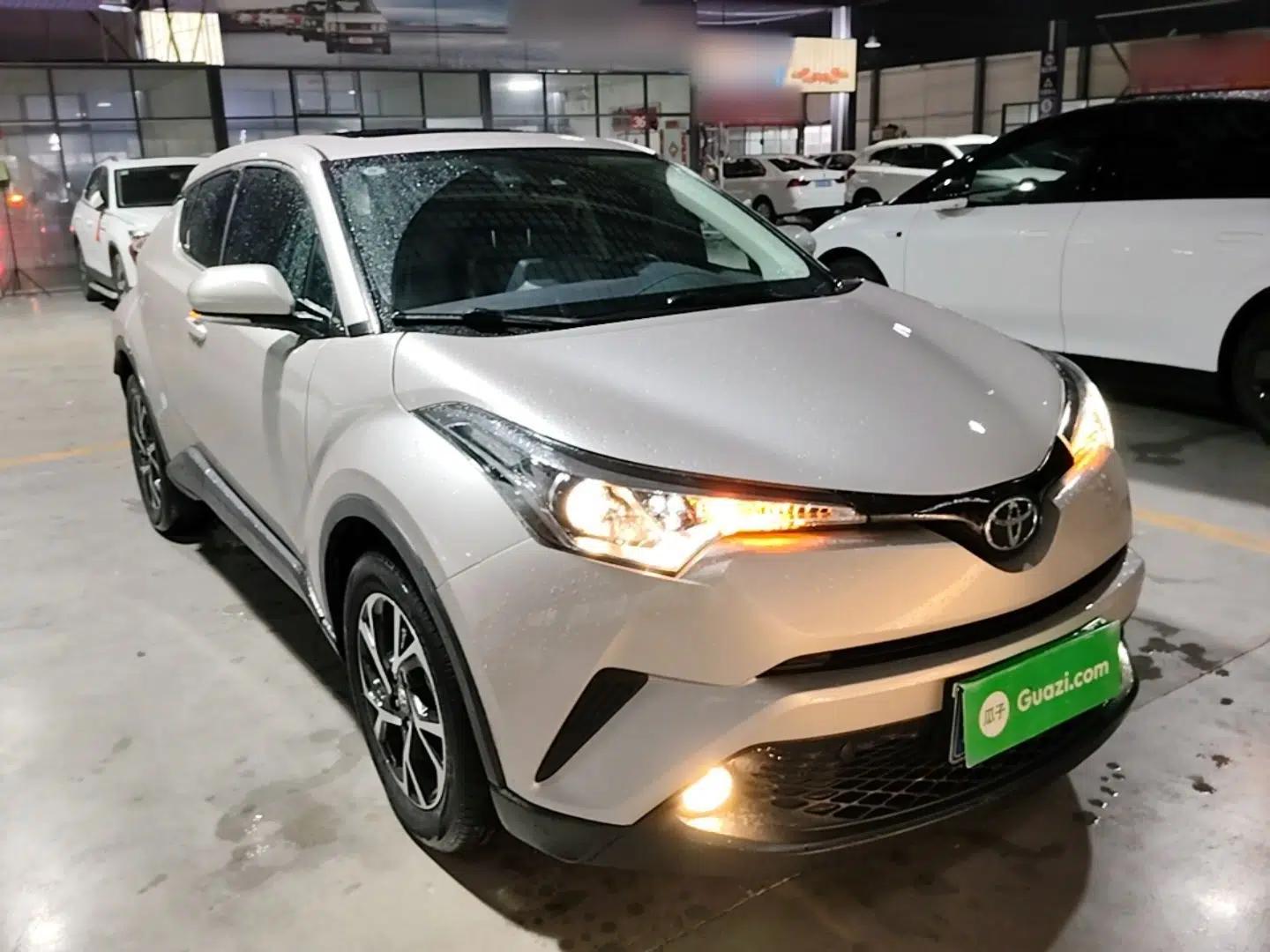 Toyota C-HR 2020 2.0L Leading Edition — миниатюра 3