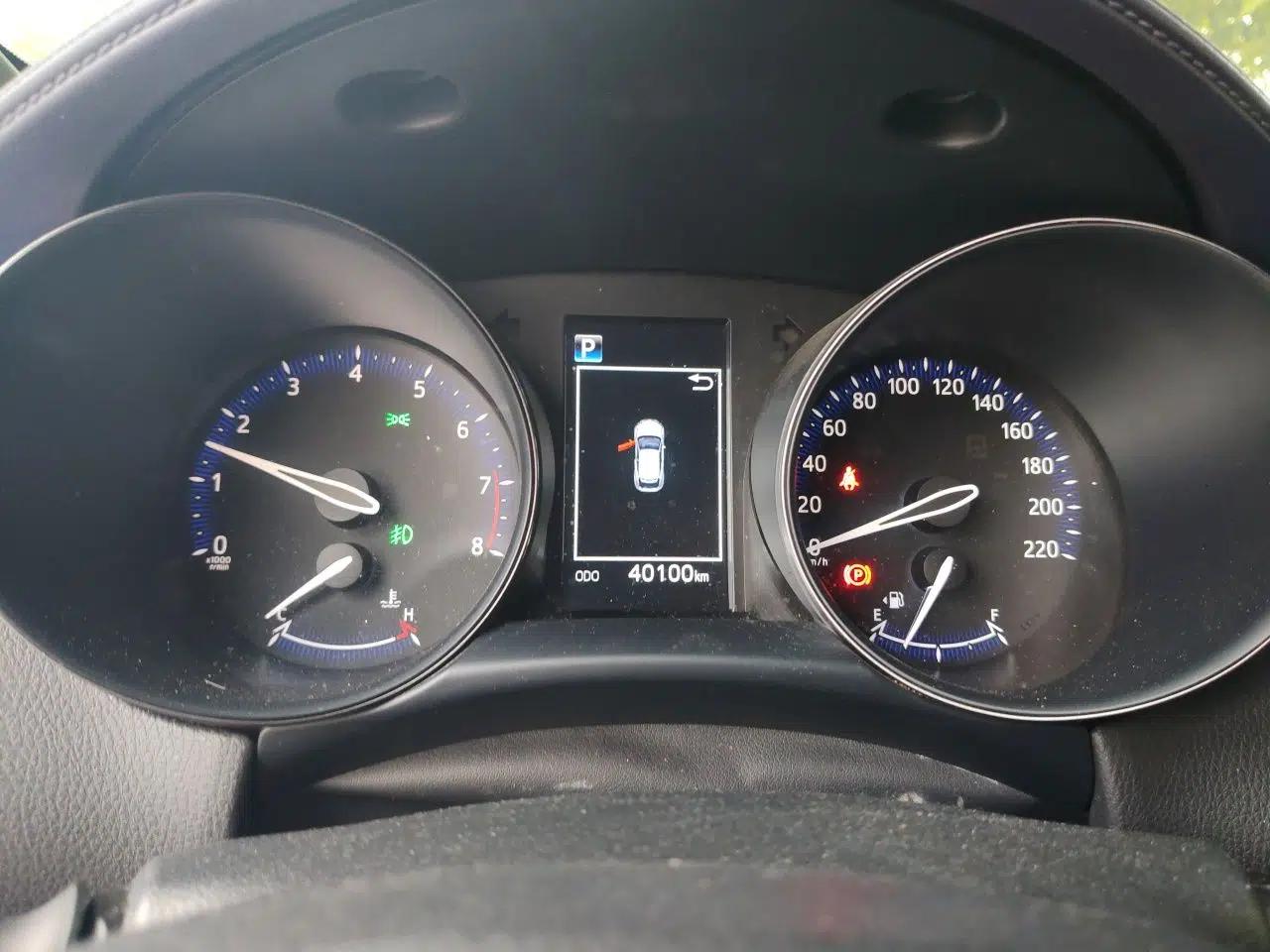 Toyota C-HR 2020 2.0L Leading Edition — миниатюра 12