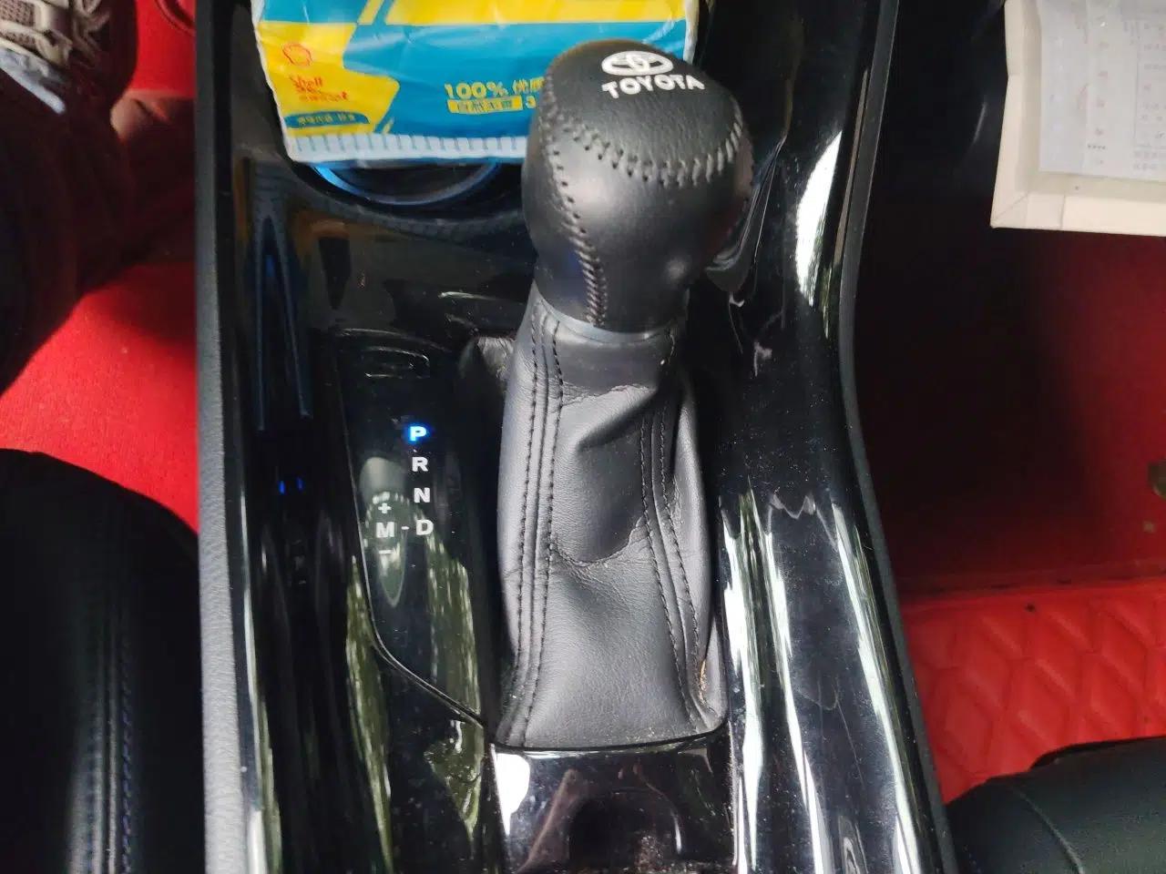 Toyota C-HR 2020 2.0L Leading Edition — миниатюра 15