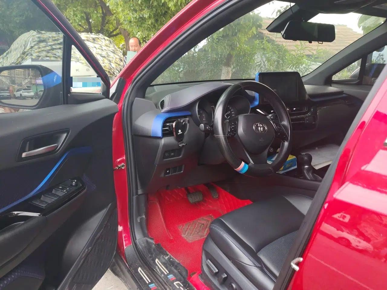 Toyota C-HR 2020 2.0L Leading Edition — миниатюра 17