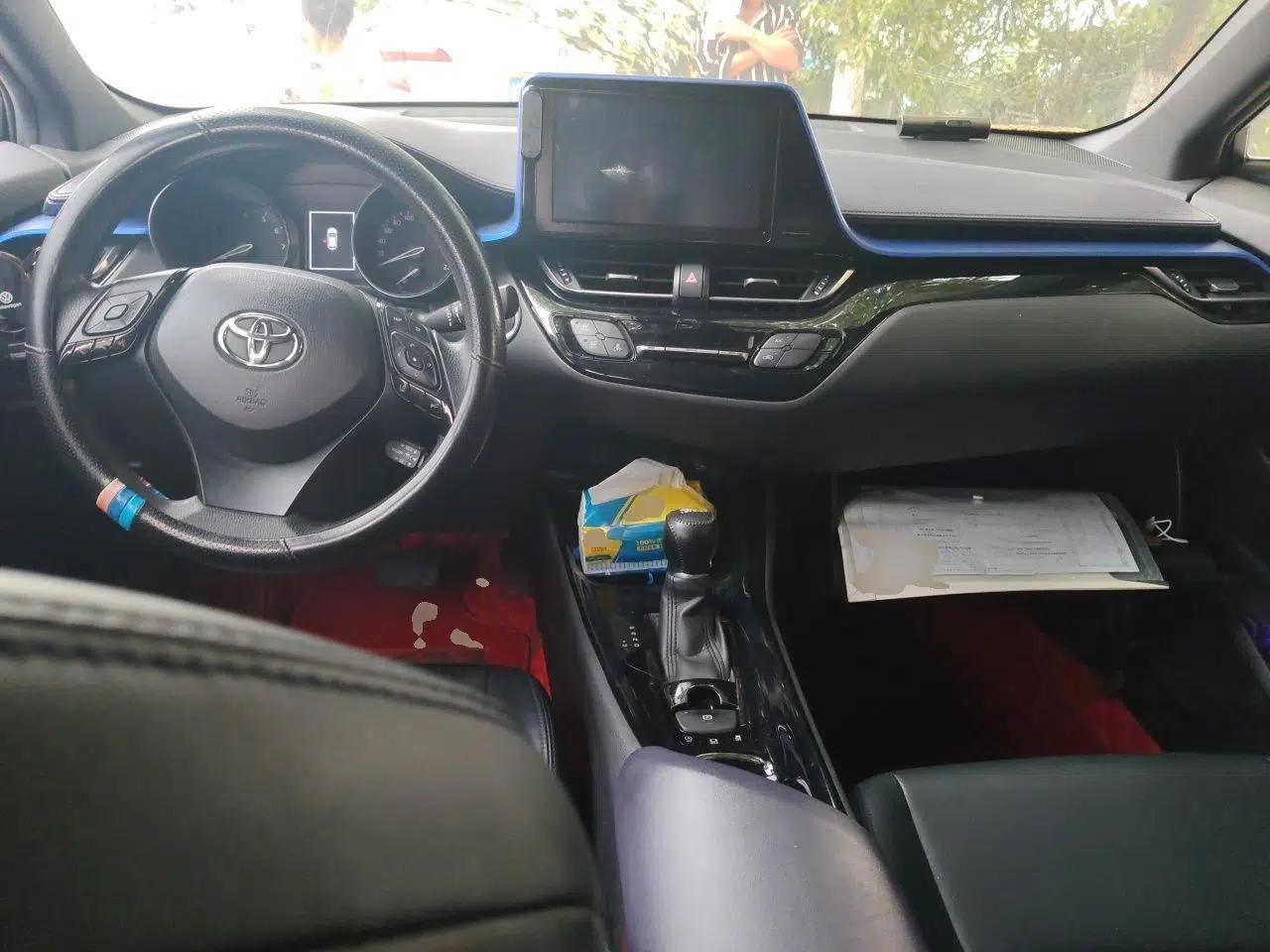 Toyota C-HR 2020 2.0L Leading Edition — миниатюра 10