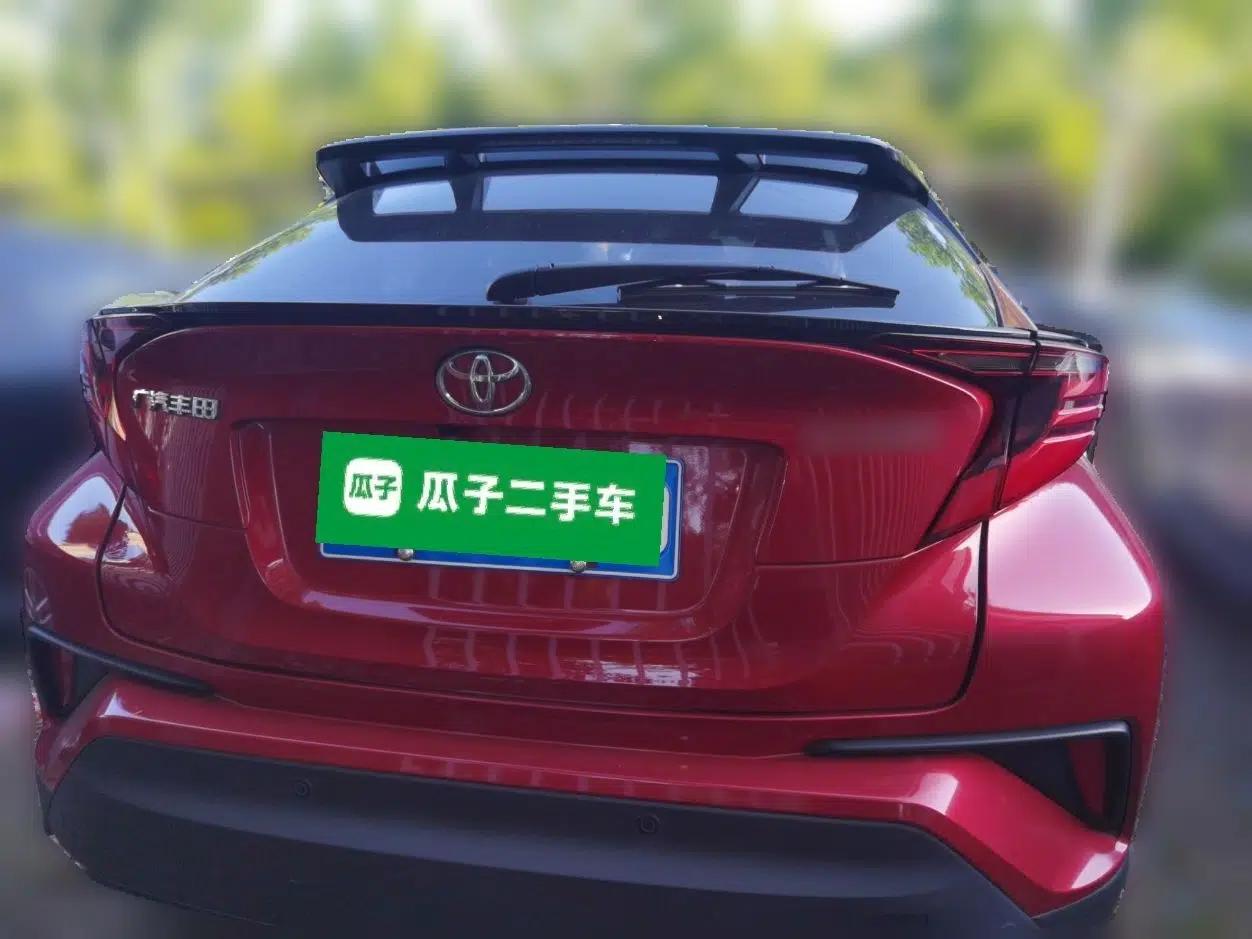 Toyota C-HR 2021 2.0L Luxury Edition — миниатюра 5