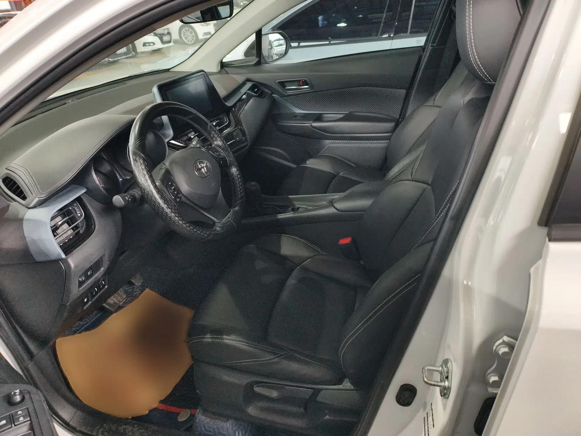 Toyota IZOA 2022 2.0L Yixing Version — миниатюра 11