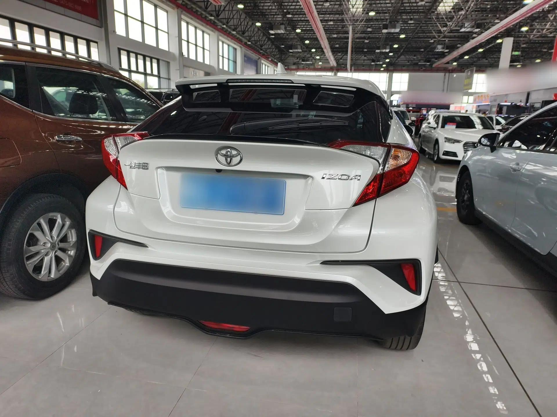 Toyota IZOA 2022 2.0L Yixing Version — миниатюра 5