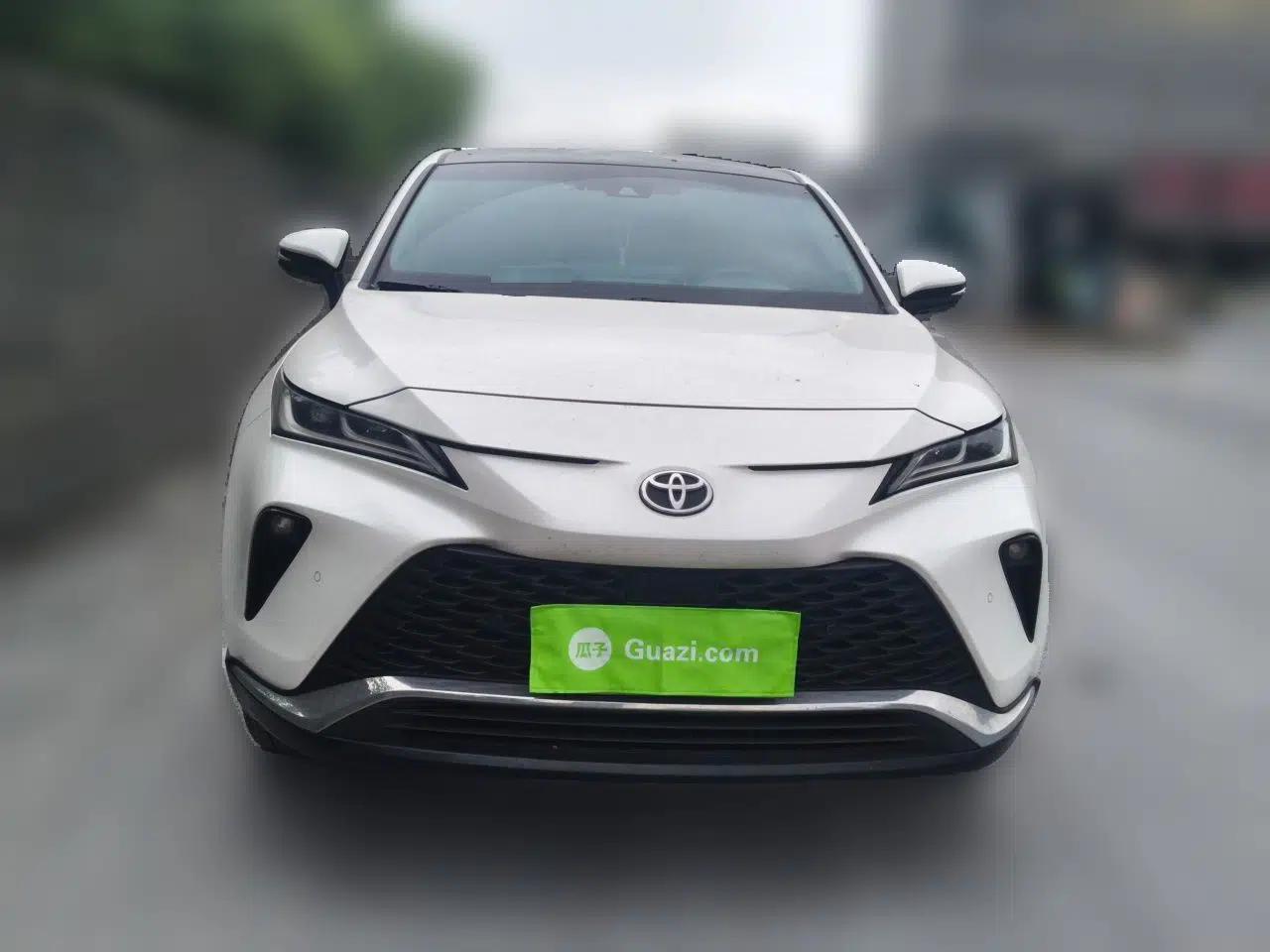 Toyota Venza 2022 2.0L CVT Two-Wheel Drive Prestige Edition — миниатюра 2