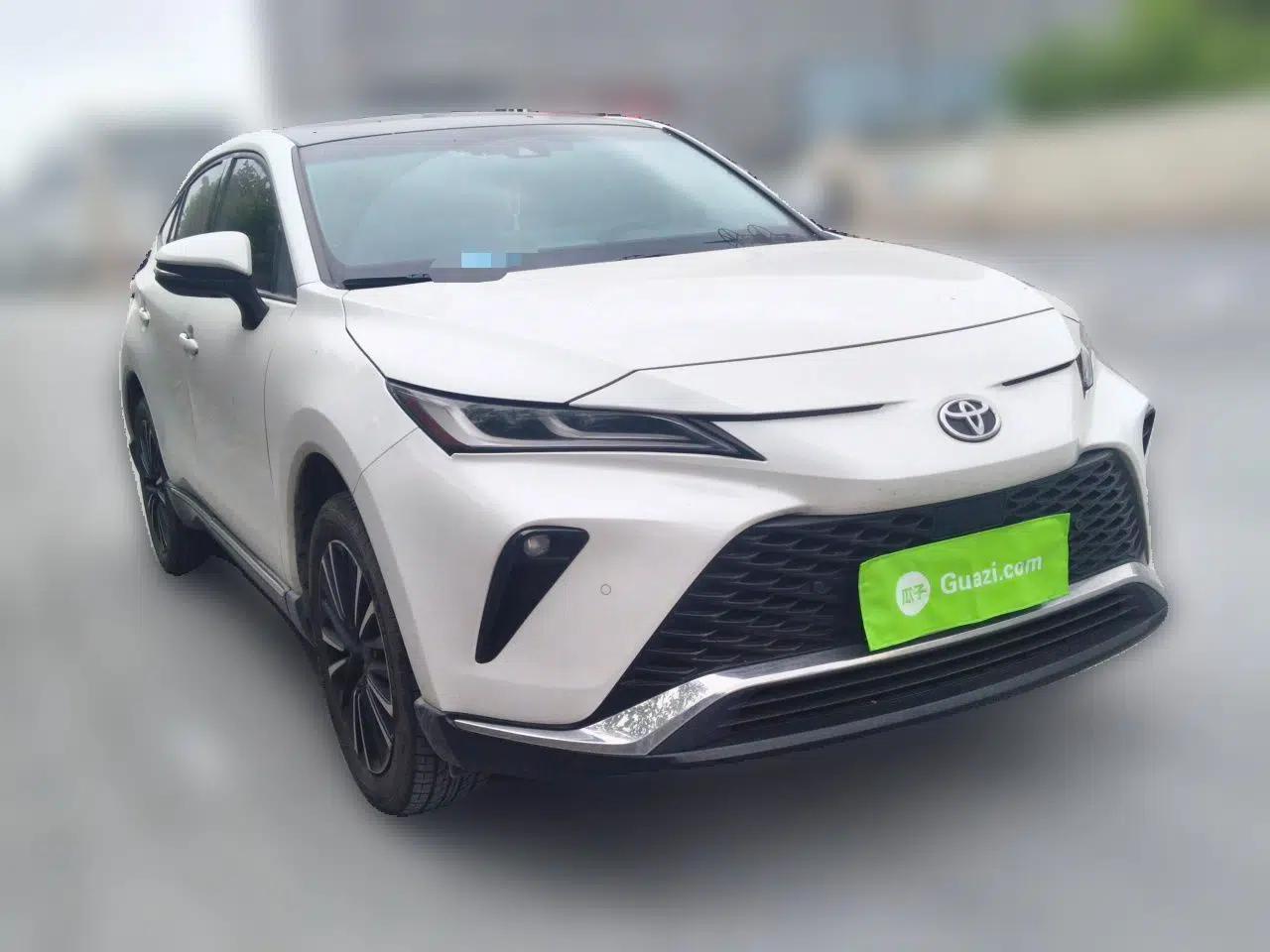 Toyota Venza 2022 2.0L CVT Two-Wheel Drive Prestige Edition — миниатюра 3