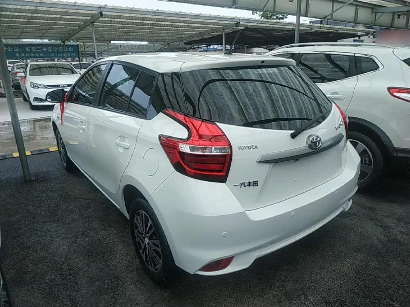 Toyota Vios FS 2017 1.5L CVT Fengchi Edition — миниатюра 4