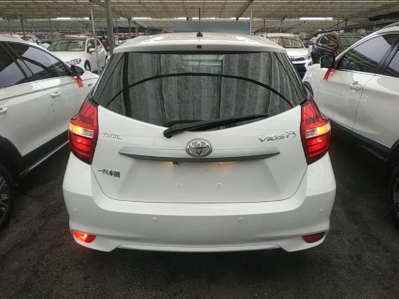 Toyota Vios FS 2017 1.5L CVT Fengchi Edition — миниатюра 5