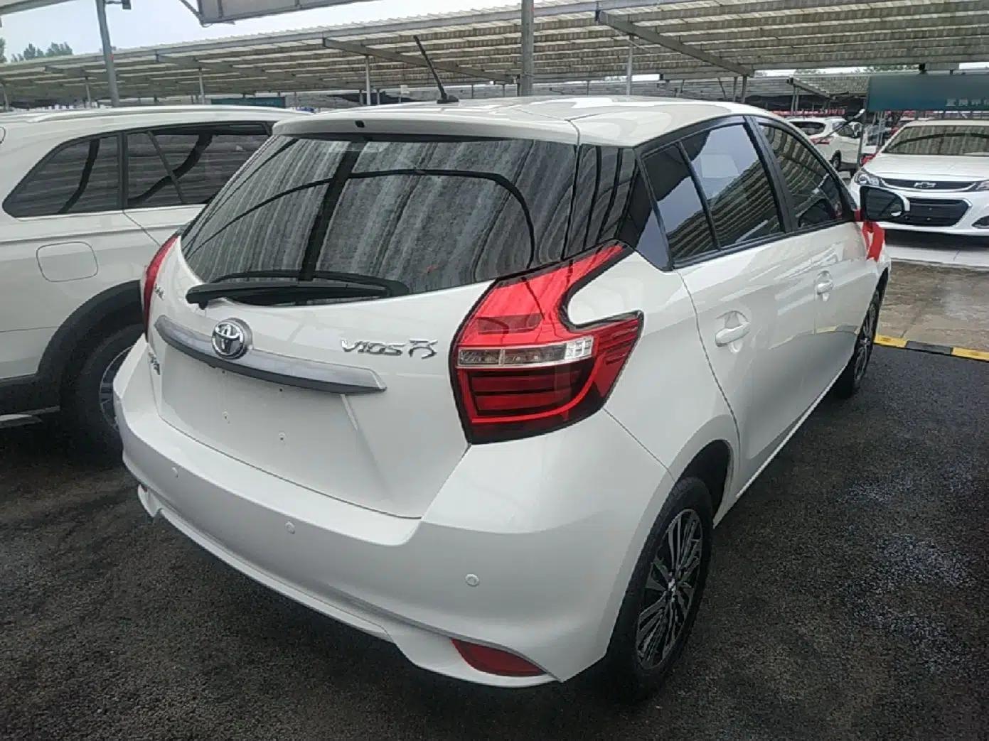 Toyota Vios FS 2017 1.5L CVT Fengchi Edition — миниатюра 6