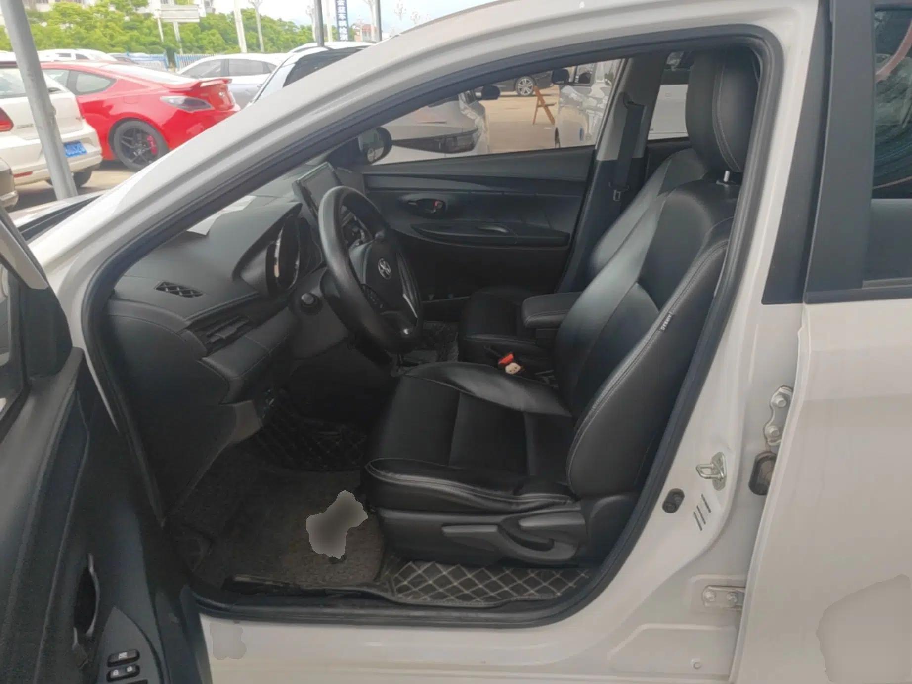 Toyota Vios FS 2021 1.5L CVT Fengchi Edition — миниатюра 18
