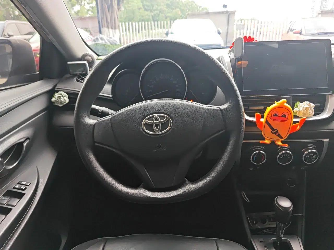 Toyota Vios FS 2017 1.5L CVT Fengchi Edition — миниатюра 11